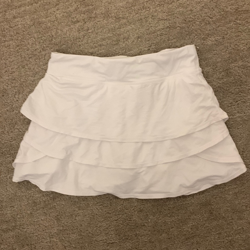 White athleta girl skirt, good quality, not worn very much. size L/12